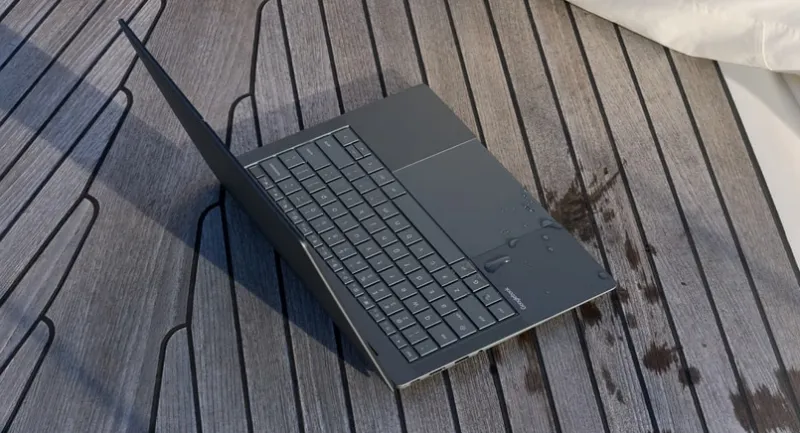 Intel Core Ultra 7 355/Core Ultra 5 325を搭載