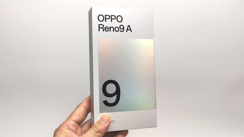 オープンマーケット版「OPPO Reno9 A」実機で付属品をチェック！