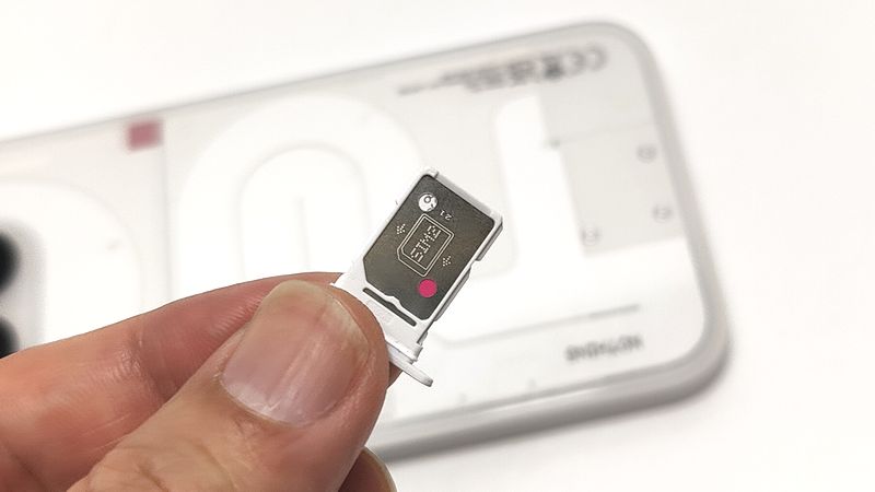 microSD非対応でストレージ容量選びは慎重に！