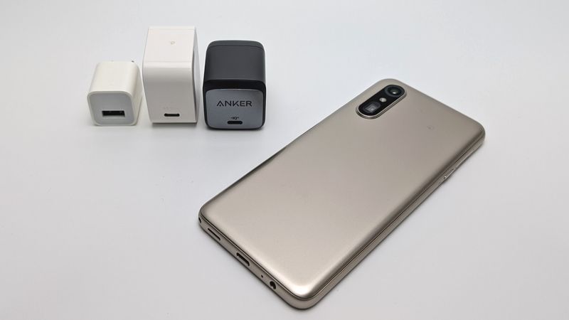 まとめ：「らくらくスマートフォン a」実機を手持ちの急速充電器で充電してみた！