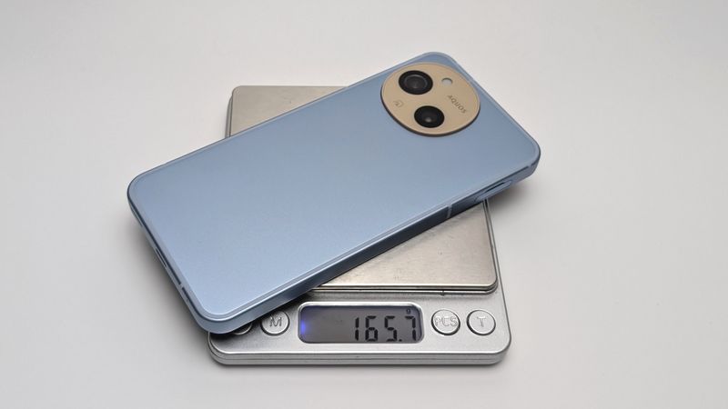 公称ボディ重量は166g