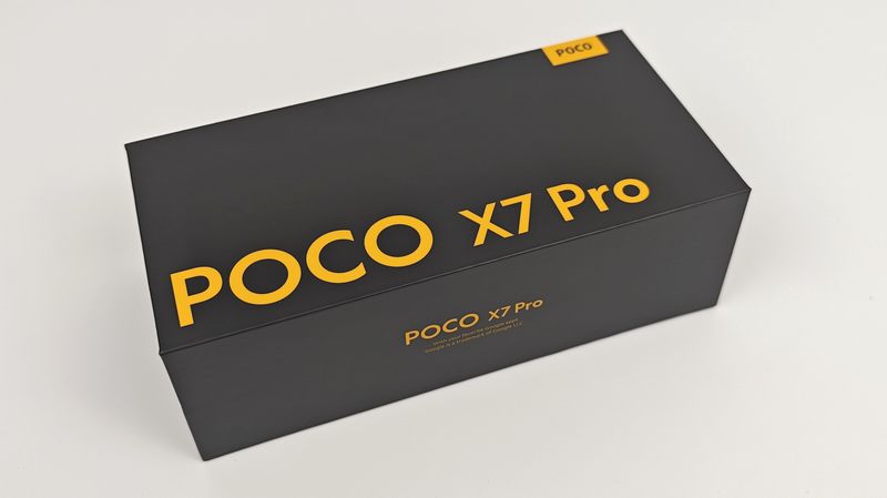 日本版「POCO X7 Pro」実機で付属品を詳しくチェック！