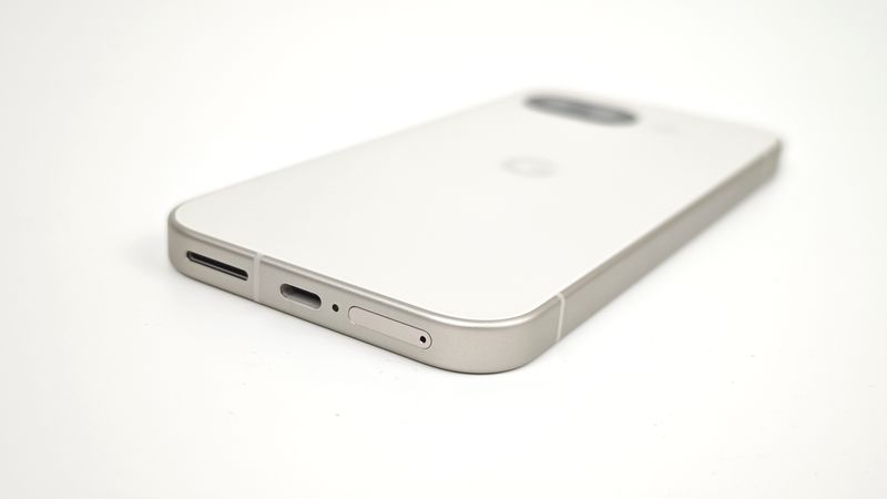 最大23Wの急速充電に対応!Qiワイヤレス充電もサポート!
