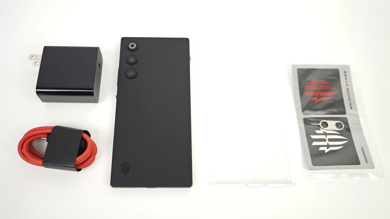 「REDMAGIC 10 Air」の付属品
