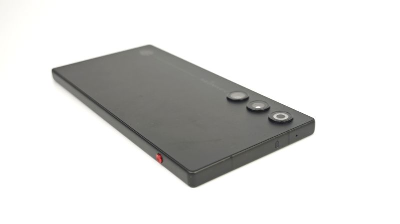3.5mmイヤホンジャックは非搭載
