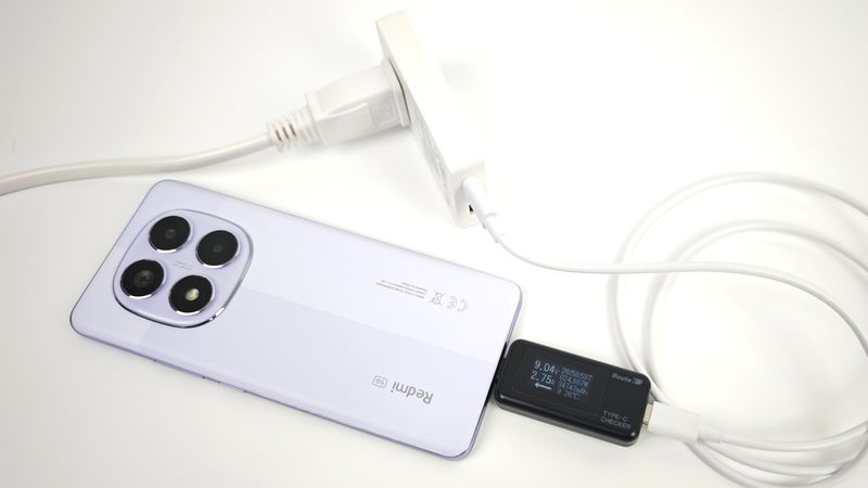 およそ25Wで充電
