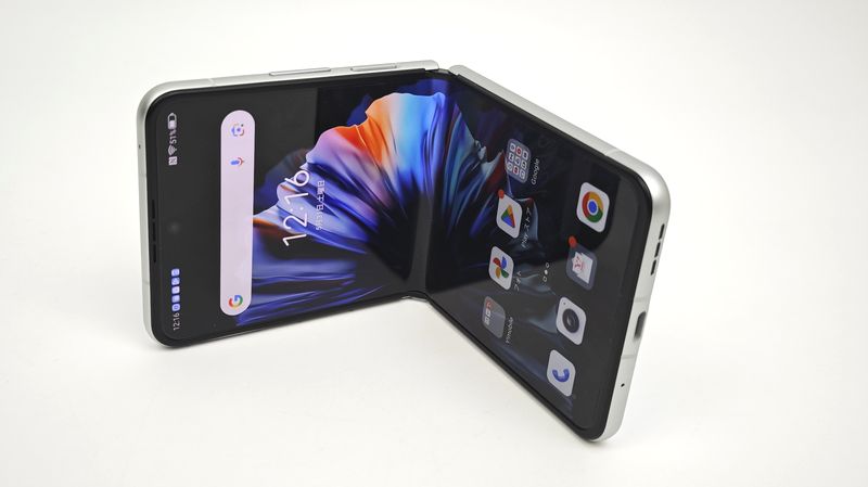 「nubia Flip 2」のスペック