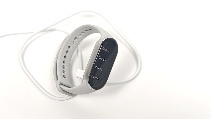 「Xiaomi Smart Band 10」の電源を入れる!
