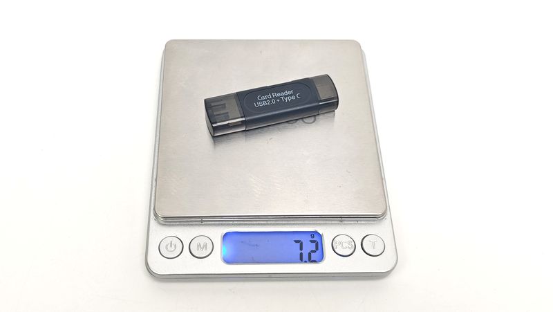 軽量コンパクトで持ち運びにも便利!