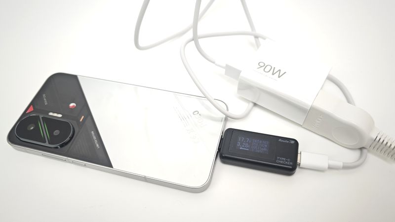 パワフルな急速充電で朝の支度時間にもしっかり充電できる!