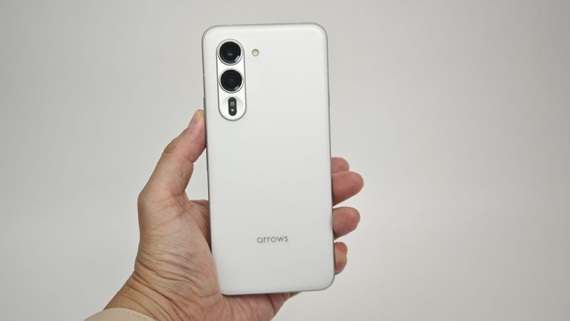 「arrows Alpha」がIIJmioでMNP一括49,800円の発売記念キャンペーン特価!
