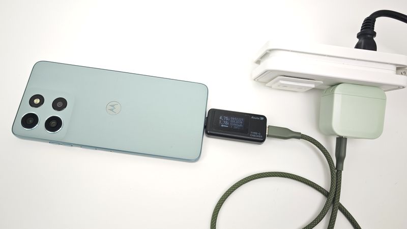 8W強で充電