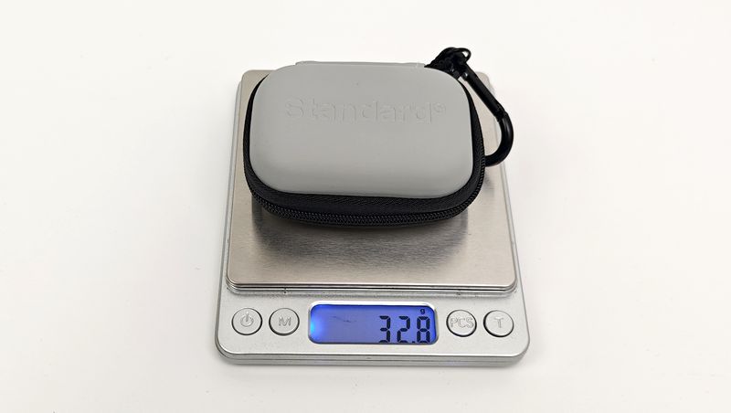 収納力も◎イヤホン以外の小物もすっきり入る！