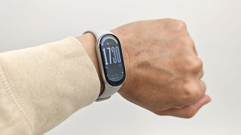 「Xiaomi Smart Band 10」実機で文字盤を変更する方法を詳しく紹介！