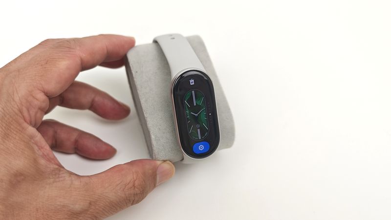「Xiaomi Smart Band 10」本体で文字盤設定を変更する方法！