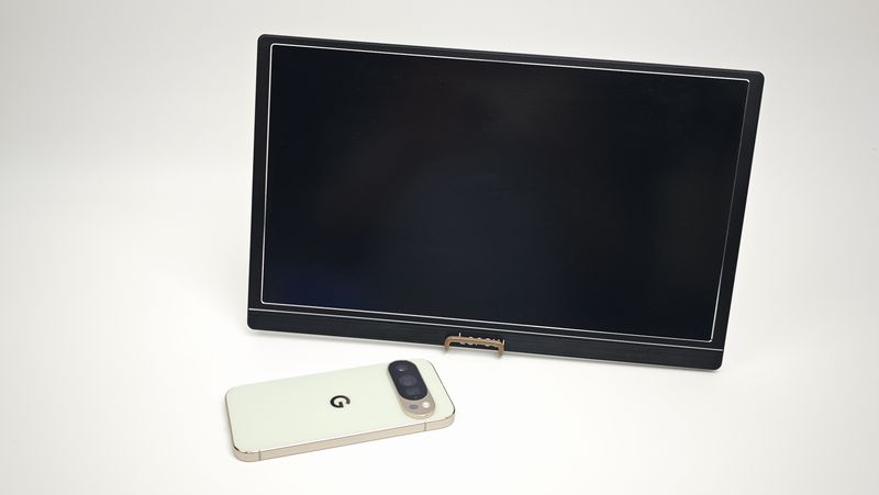 「Google Pixel 10 Pro」とType-Cポート搭載のモバイルモニターを接続!