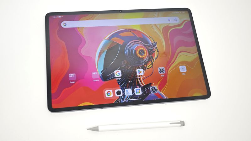 スタイラスペンや専用キーボードのオプション有り!