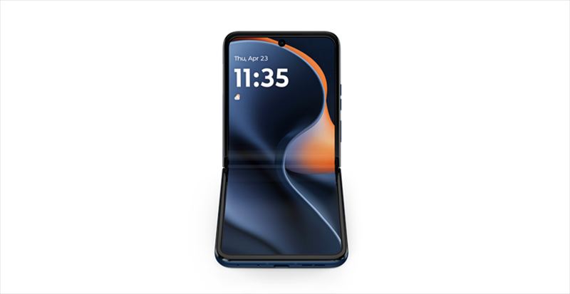 6.9インチ+3.6インチの2枚のAMOLEDディスプレイを搭載！