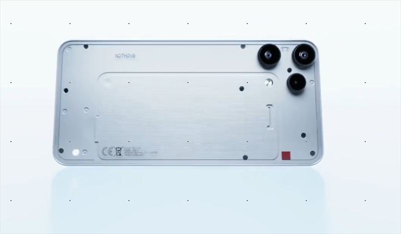 120Hz対応の6.77インチAMOLEDディスプレイを搭載！