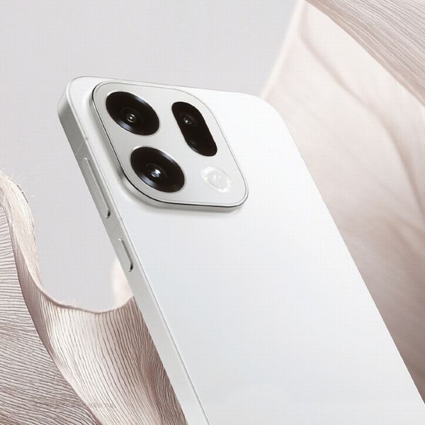「OPPO Find X9」と「OPPO Find X9 Pro」のサイズ感