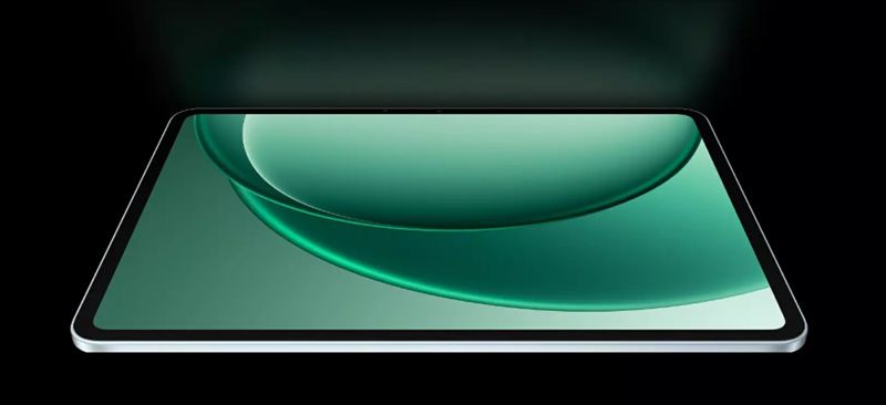 144Hz対応の12.1インチ液晶ディスプレイ搭載!