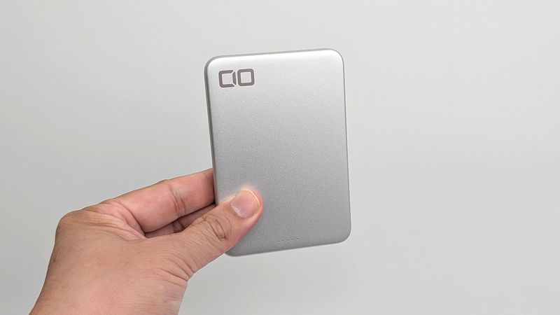 CIO「SMARTCOBY SLIMII Wireless 2.0 8K」はQi2対応の薄型モバイルバッテリー！
