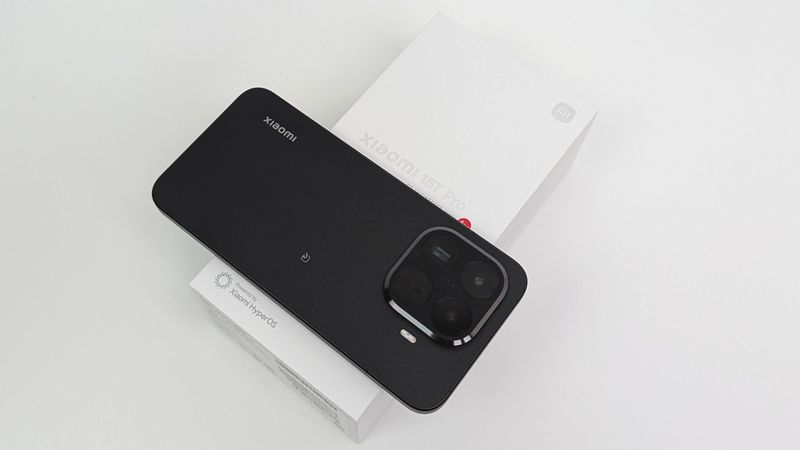 まとめ:人気スマホ「Xiaomi 15T Pro」実機で付属品を詳しくチェック!