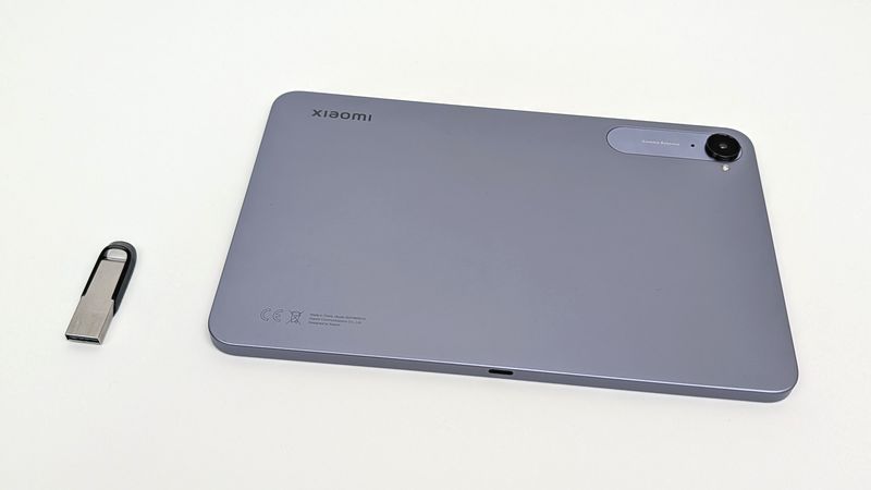 「Xiaomi Pad Mini」実機にUSBメモリを挿して使えるかチェック!