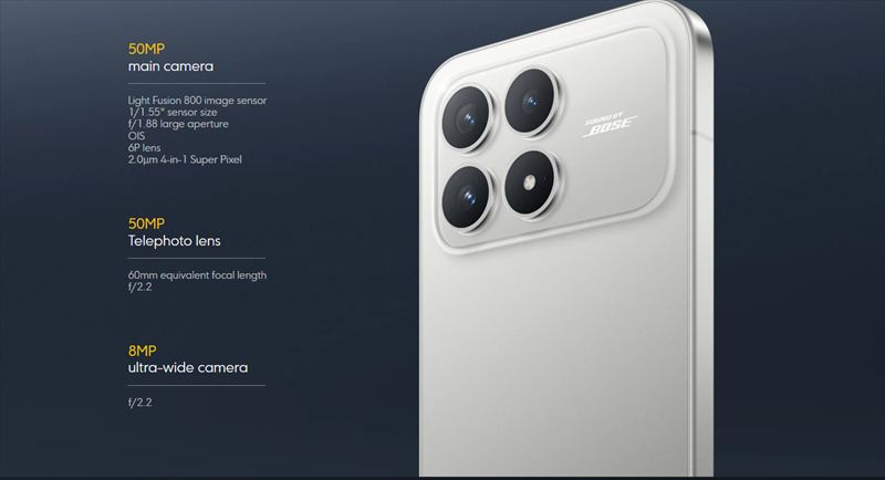 望遠カメラ有りのトリプルカメラを搭載！