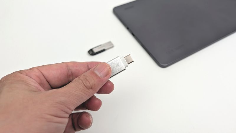 Type-A to Type-C変換アダプタを用意する！