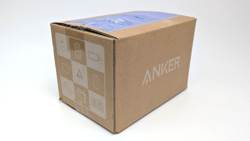 公式オンラインストア限定の「Anker 福袋 2026」が届いたから中身をチェック！