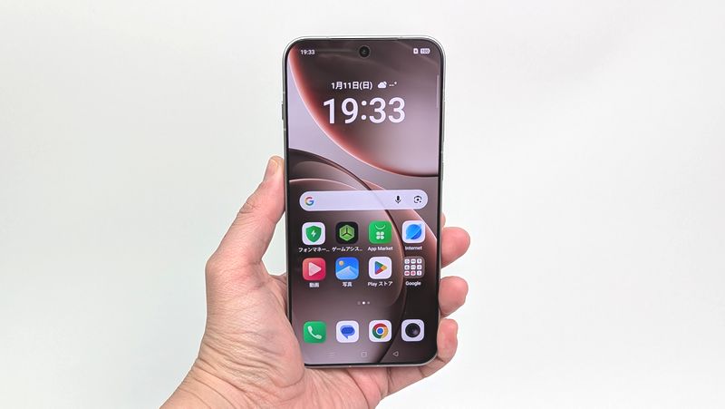 120Hz対応の約6.6インチAMOLEDディスプレイ