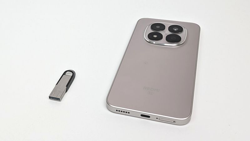 「REDMI Note 15 Pro 5G」でUSBメモリを使う方法！