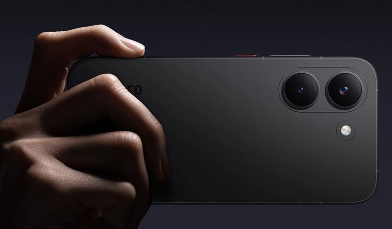 光学手ぶれ補正対応のデュアルカメラを搭載