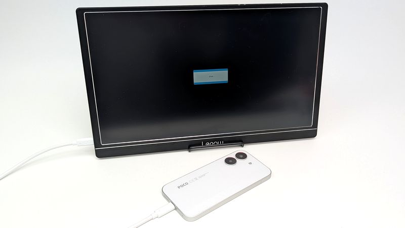 USBケーブルでの映像出力は不可