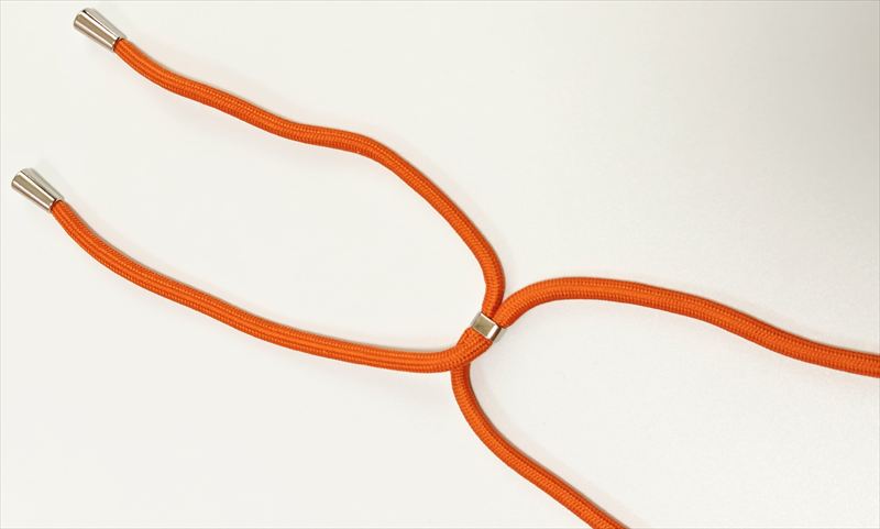 金具でスムーズに長さ調節OK