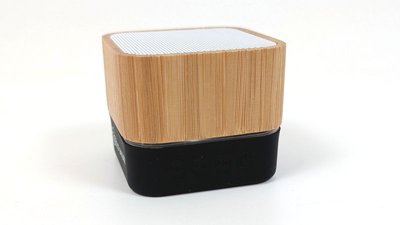 Bluetooth対応でかんたん接続!