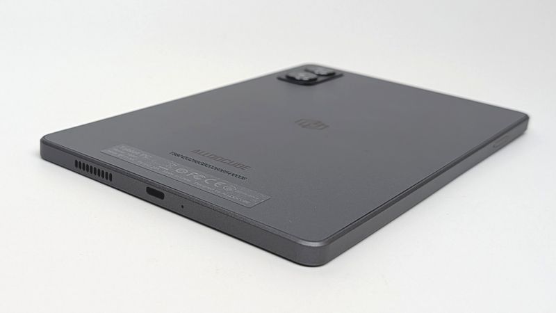 3.5mmイヤホンジャックは非搭載