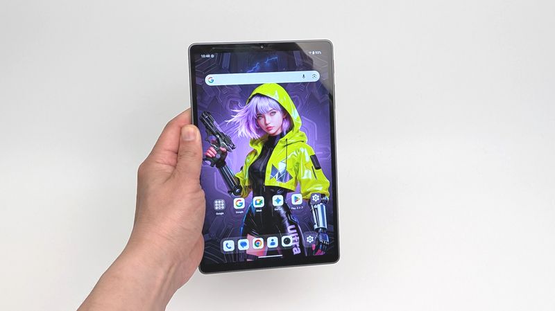 7200mAhバッテリーと33Wの急速有線充電