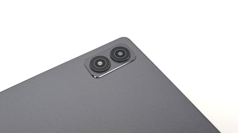 背面に1300万画素カメラを搭載