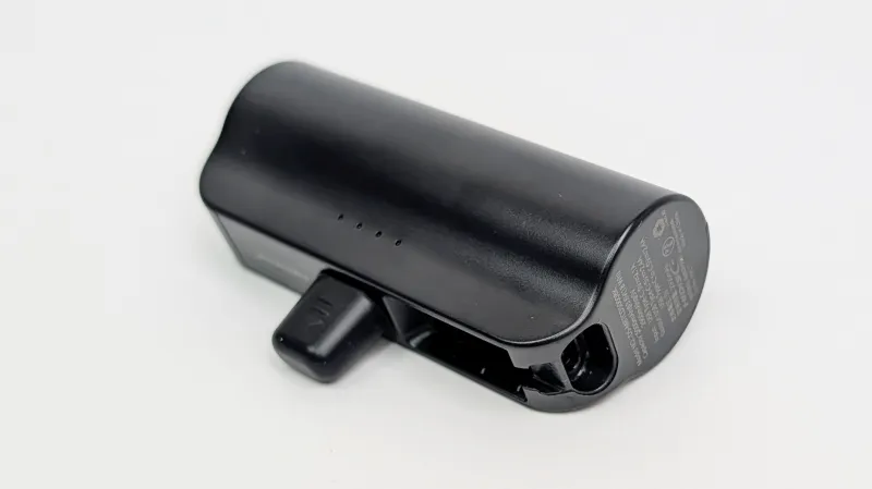 ダイソー「スマホ直挿し 5000mAhモバイルバッテリー」の特徴と使用感