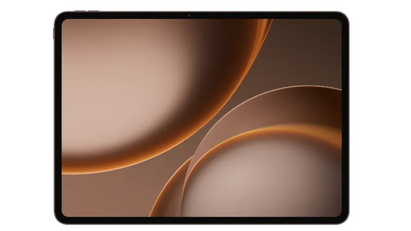 144Hz対応の大画面13.2インチディスプレイを搭載