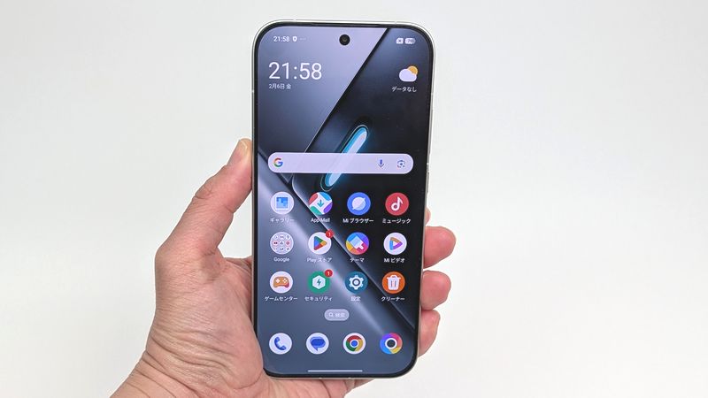 表示品質と扱いやすさ良好な6.59インチAMOLEDディスプレイ