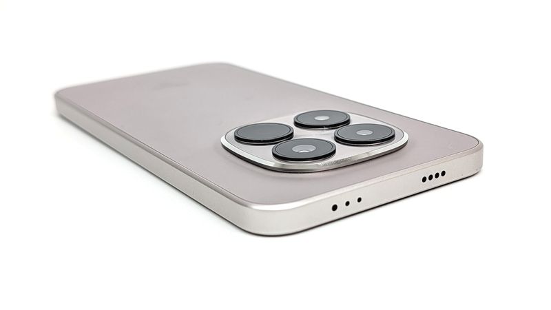 コンテンツを楽しめるDolby Atomosステレオスピーカーを搭載