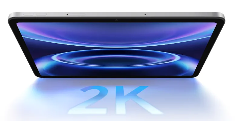 120Hz対応の9.7インチ液晶ディスプレイを搭載