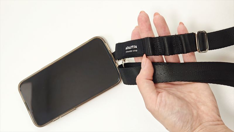 太めベルトで肩への負担が分散