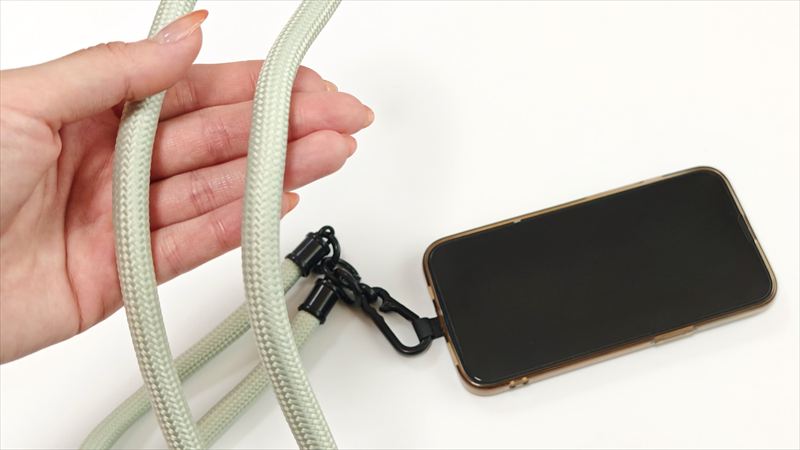 太めパラコードでホールド力しっかり