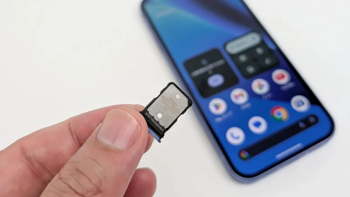 nanoSIM+eSIMのデュアルSIMに対応