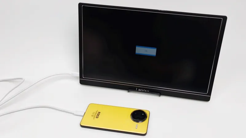 「POCO F7 Ultra」のUSBポートは映像出力に非対応