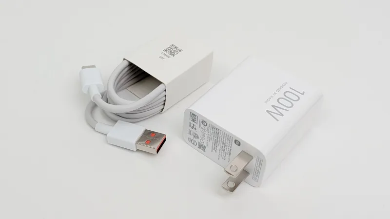 100W充電対応のACアダプターを購入後すぐに使える！